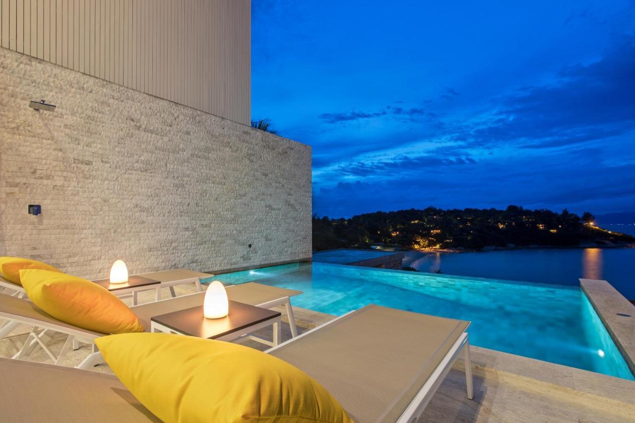 Beachside Villa - B18 - At Bayside Luxury Villas Samrong Bay Beach, 4 Bed 5 Bath, Sea & Sunset Views, Only 200M Walk To The Beach Choeng Mon Экстерьер фото